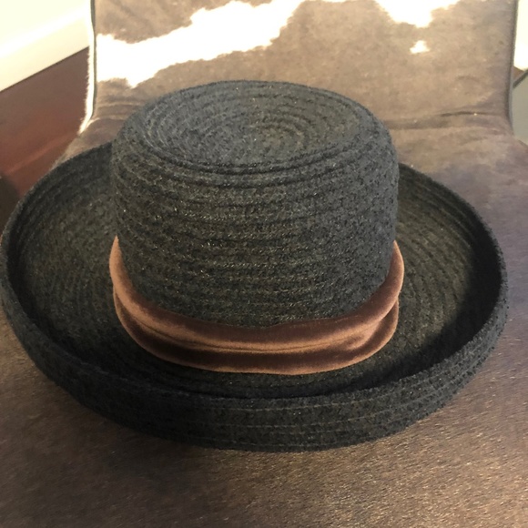 Kerridwen Designs l Hand Made l North Vancouver, BC - Picture 2 of 7